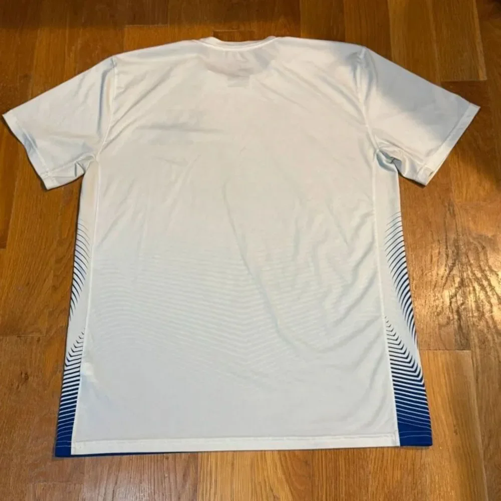 Nike Dri-FIT University of Kentucky Wildcats men’s large